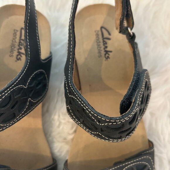 Clarks Womens Sz 6 M Wedge Sandals - Picture 3 of 7